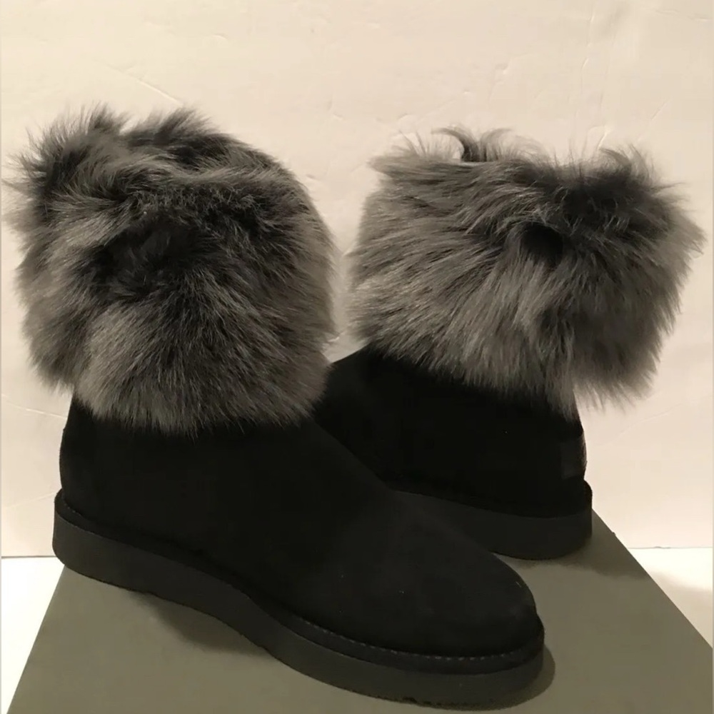 Ugg Lora Collection Black Grey Grey Sheepskin Short Classic Made in Italy Sz 7